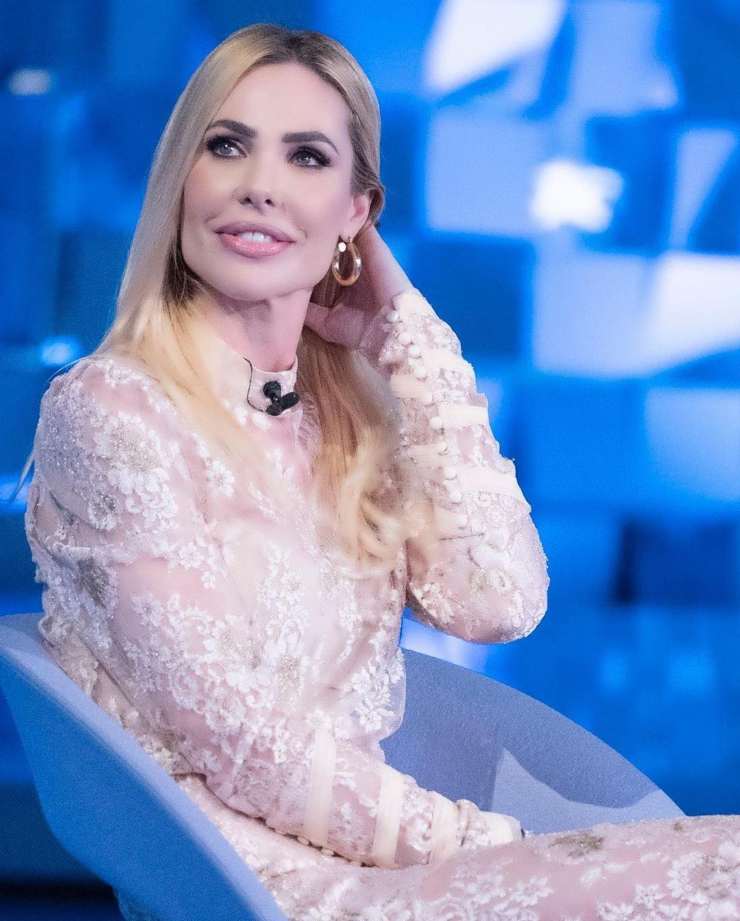 Ilary Blasi a Verissimo