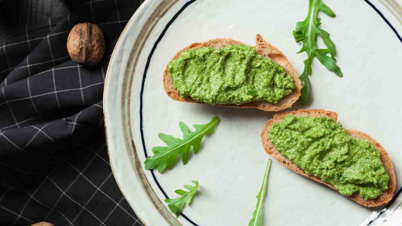 togliere amaro pesto rucola