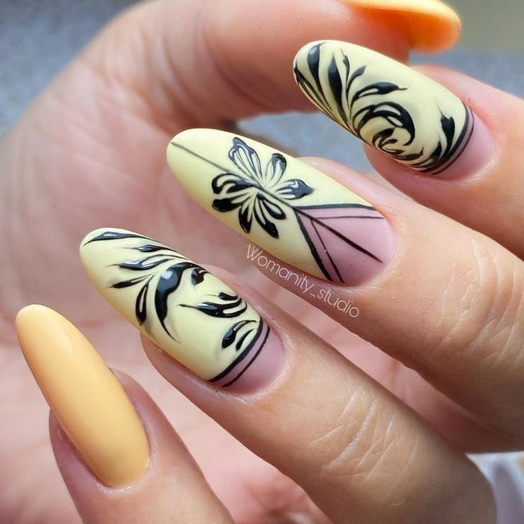 unghie giallo nail art fiori