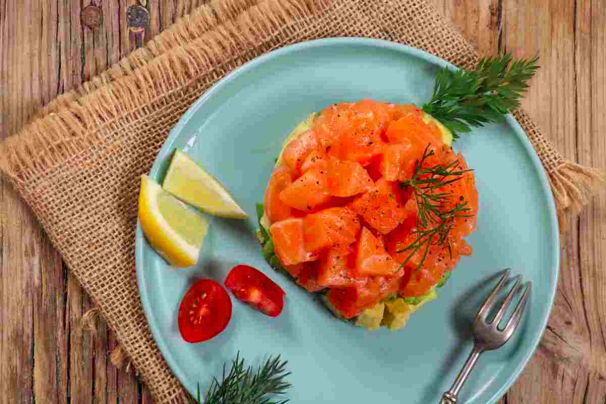  Tartare di carne e di pesce