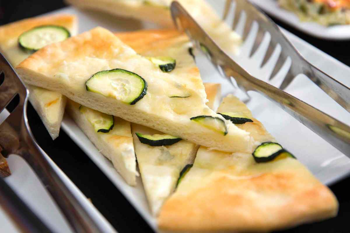 ricetta focaccia zucchine