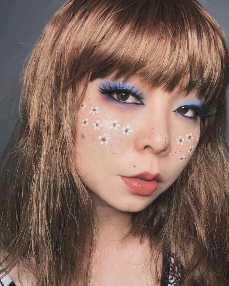 make up fiori zigomi margherite