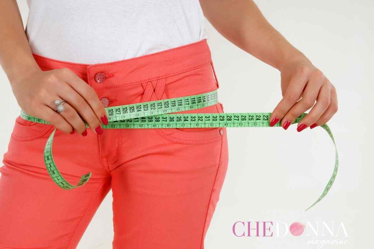 fianchi stretti look giusto