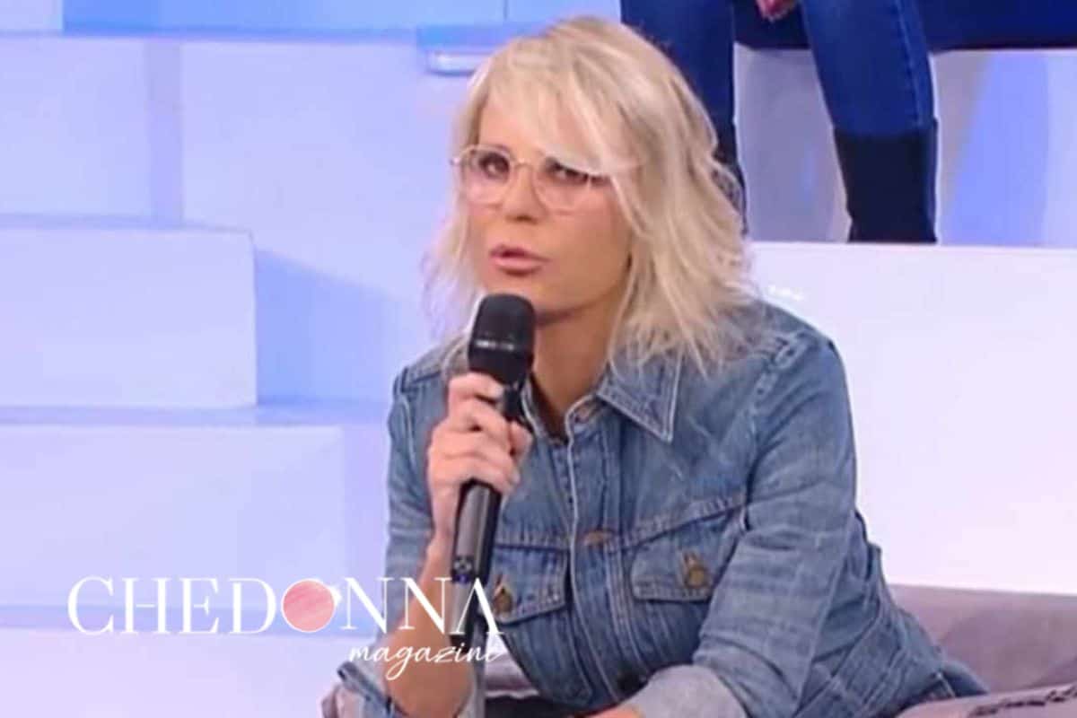 maria de filippi spiaggia in dolce compagnia