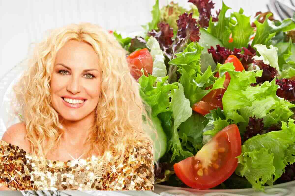 insalata e primo piano di Antonella Clerici