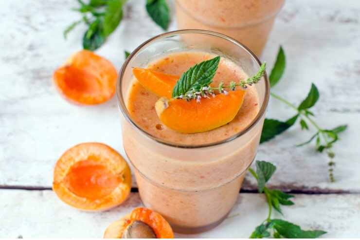 Mousse albicocche in bicchiere