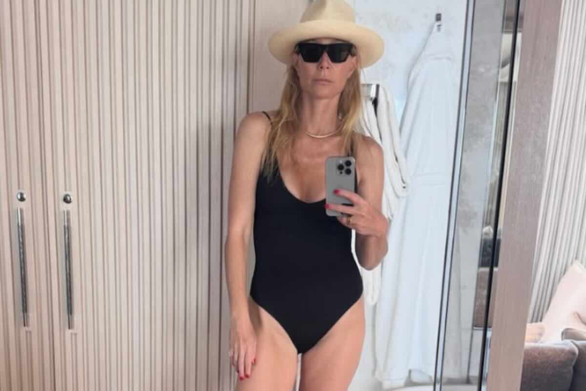 Gwyneth Paltrow selfie