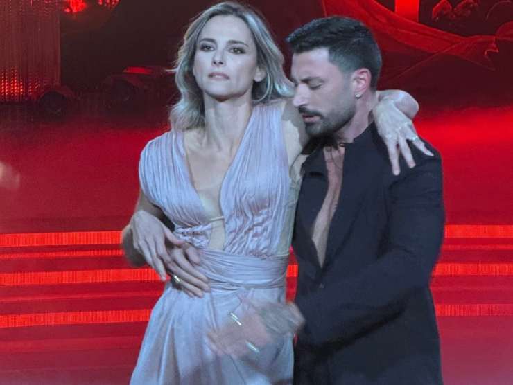 francesca fialdini e giovanni pernice a ballando con le stelle