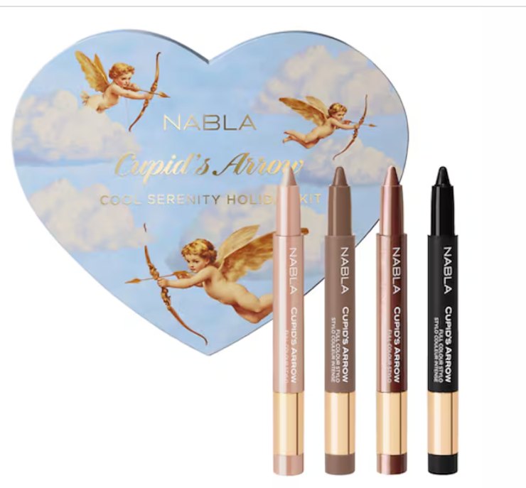 Quattro penne Cupid's Arrow e il contenitore a cuore