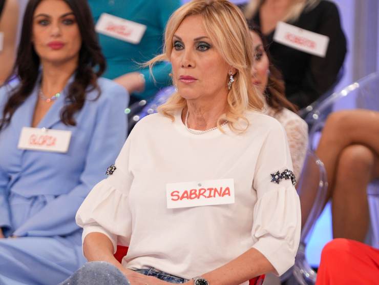 sabrina zago al centro studio di uomini e donne