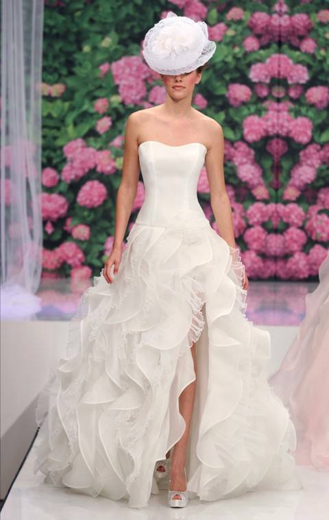 ABITI DA SPOSA, primavera 2013: in passerella la collezione di Atelier Aimée  Montenapoleone